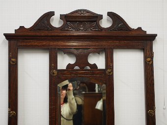 Antique Late Victorian Oak and Tiled Hall Stand