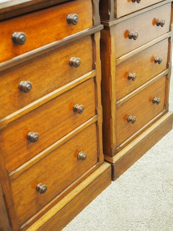 Antique Pair of Neat Victorian Chest of Drawers or Bedsides