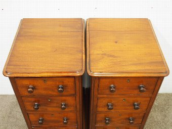 Antique Pair of Victorian Chest of Drawers or Bedside Lockers