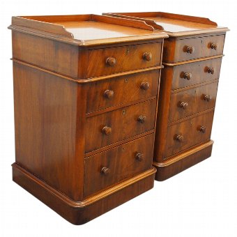 Pair of Victorian Mahogany Chest of Drawers or Bedsides
