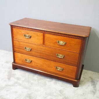Late Victorian Mahogany Chest of Drawers