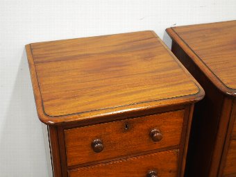 Antique Pair of Mid Victorian Mahogany Chest of Drawers or Bedsides