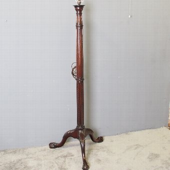 Chippendale Style Mahogany Lamp