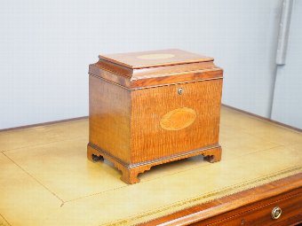 Antique George III Style Inlaid Box or Vindeguard