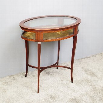 Sheraton Style Bijouterie Table