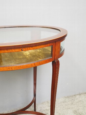 Antique Sheraton Style Bijouterie Table