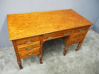 Antique Victorian Tiger Maple Side Table