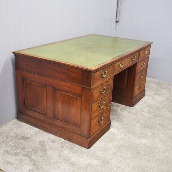 Georgian Style Mahogany Partners Desk