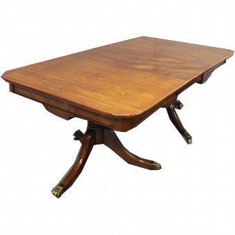 Regency Mahogany Pedestal Dining Table with 1 Leaf