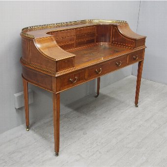 Carlton House Desk by Gillows of Lancaster