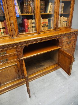 Antique Late Victorian Oak Breakfront Bookcase