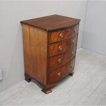 George III Bowfront Chest of Drawers