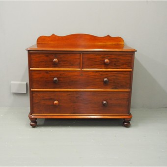 Victorian Mahogany Chest of Drawers