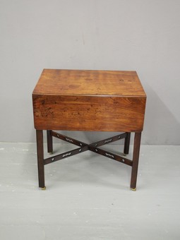 Antique Chippendale Period Mahogany Pembroke Table