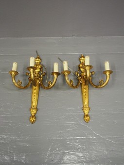 Antique Pair of Neoclassical Style Ormolu Wall Sconces