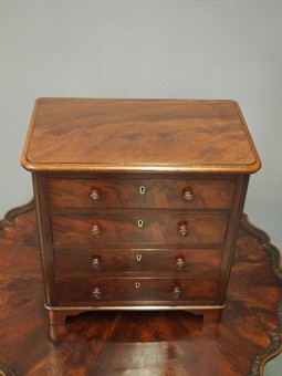 Antique Victorian Mahogany Apprentice Chest of Drawers