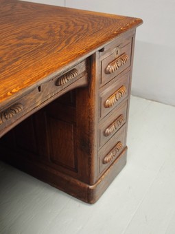 Antique American Style Edwardian Oak Desk