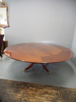 Antique Mahogany Circular Dining Table with Concentric Leaves