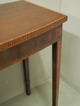 Antique George III Mahogany Bow Front Serving Table