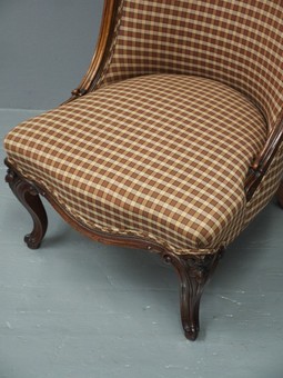Antique Victorian Walnut Side Chair