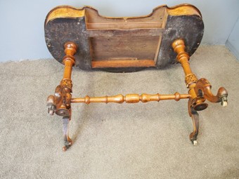 Antique Victorian Burr Walnut Shaped Writing Table / Desk