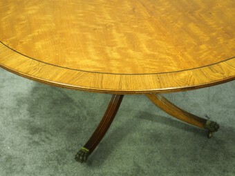 Antique Victorian Mahogany Large Oval Breakfast Table