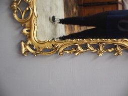 Antique George III Style Carved Giltwood Mirror
