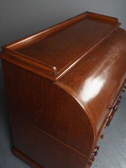 Antique Victorian Oak Cylinder Top Desk / Bureau