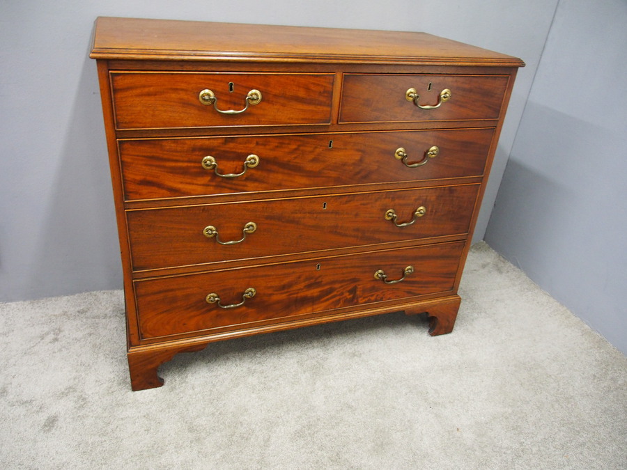 Antique George III Dumfries Style Mahogany Chest of Drawers