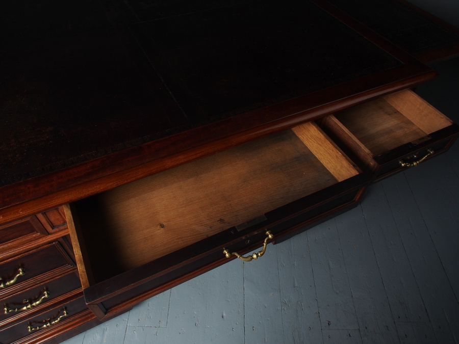 Antique Large Late Victorian Mahogany Partners Desk
