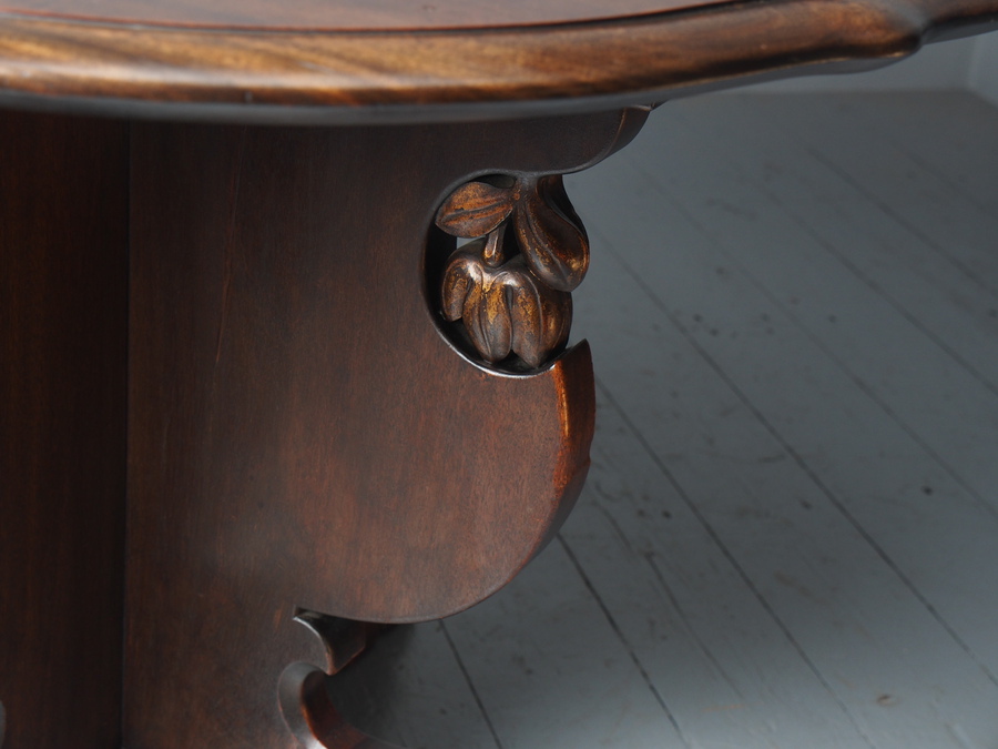 Antique Lorimer Design Mahogany Centre Table by Whytock and Reid