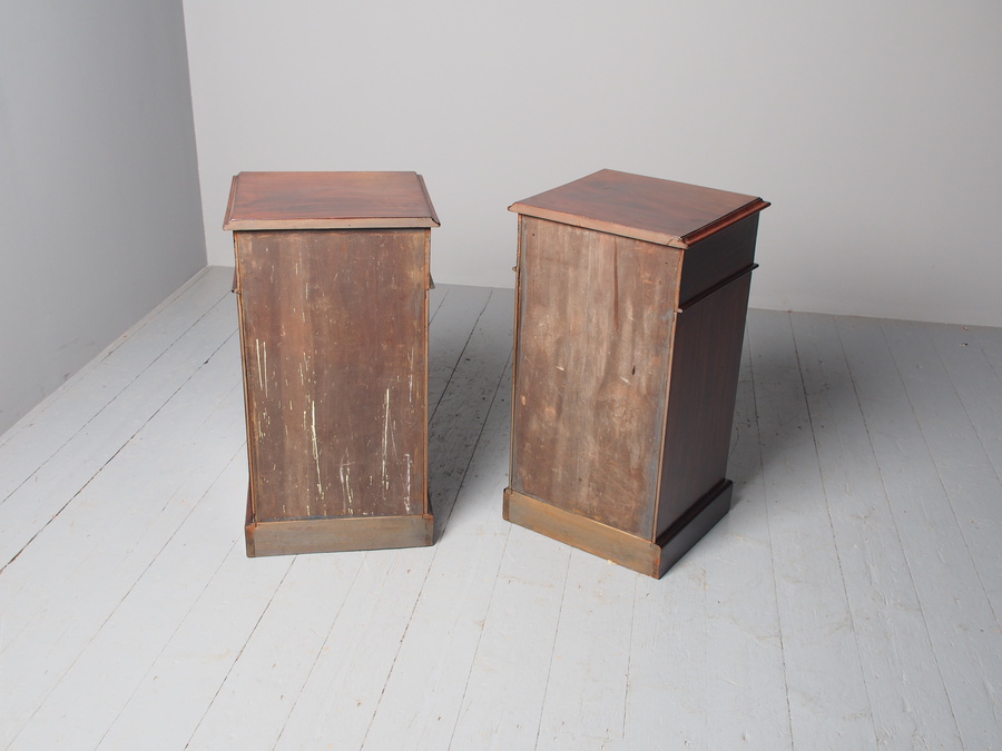 Antique Antique Pair of Victorian Mahogany Bedside Cabinets