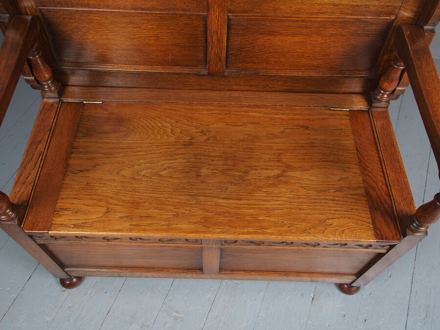 Antique 1920s Neat Sized Oak Hall Bench 