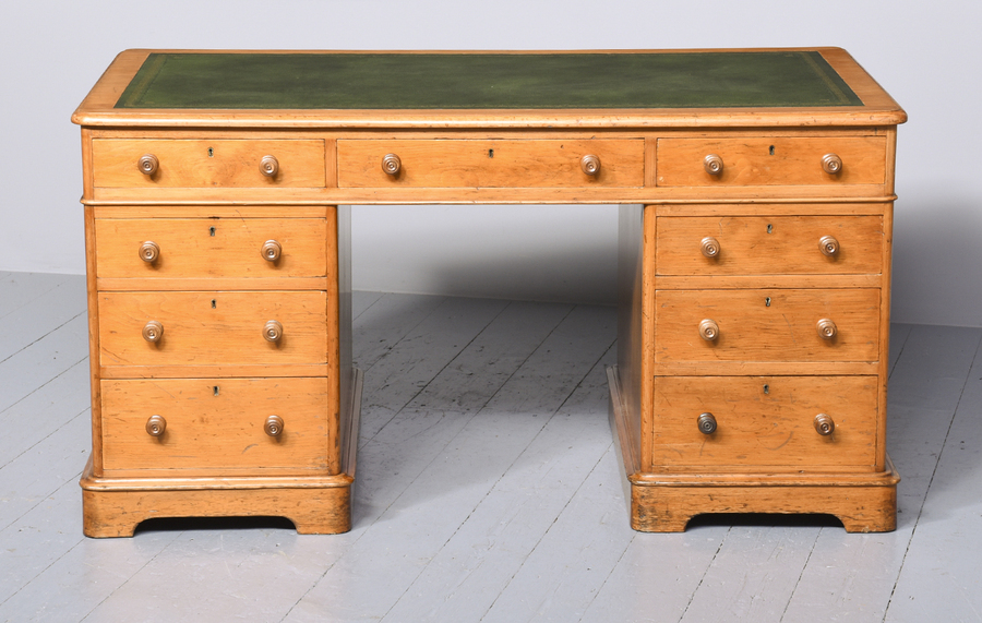 Antique Victorian Pine Knee-Hole Free-Standing Desk in Pristine Condition