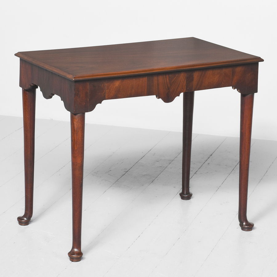 George II Mahogany Free-Standing Occasional Table