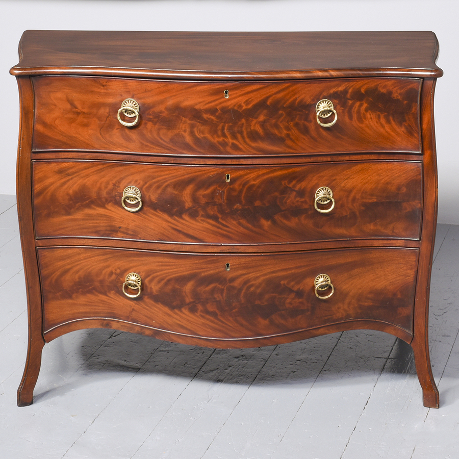 Antique Neat-Sized George III Serpentine Front Mahogany Chest of Drawers in The Manner of Henry Hall