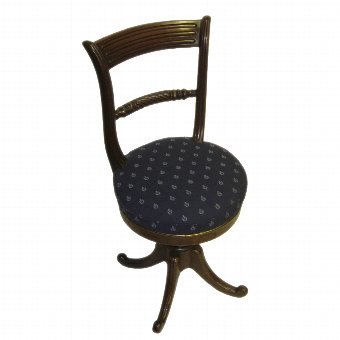 :SALE: Regency Revolving Music Chair