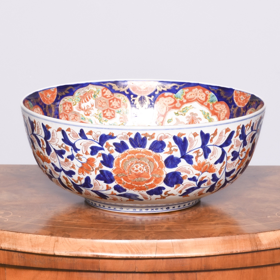 Large Meji Period Hand-Painted Imari Bowl in Excellent Order