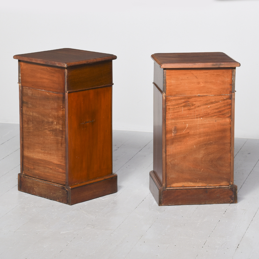 Antique Pair of Victorian Mahogany Bedside Lockers/Small Chests