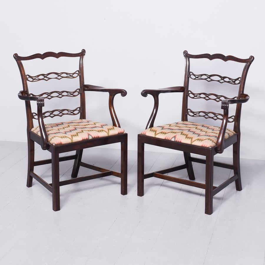 Antique Set of 10 Hepplewhite Dining Chairs