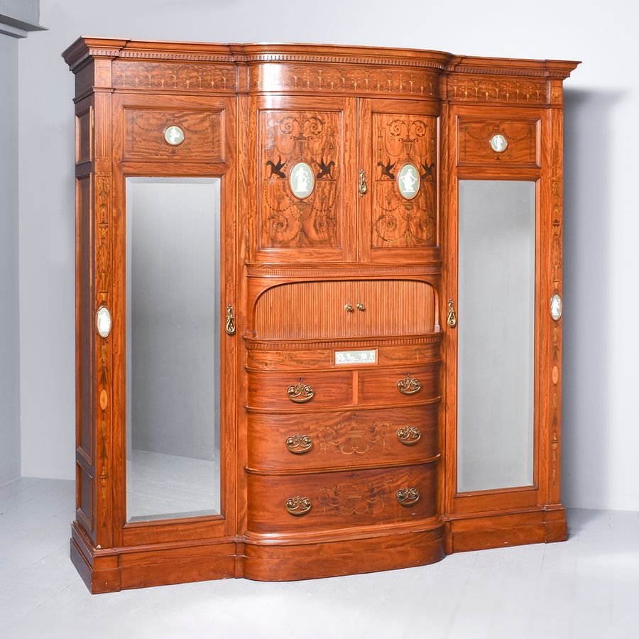 Antique Museum Quality Late Victorian Inlaid Satinwood Three-Piece Bedroom Suite