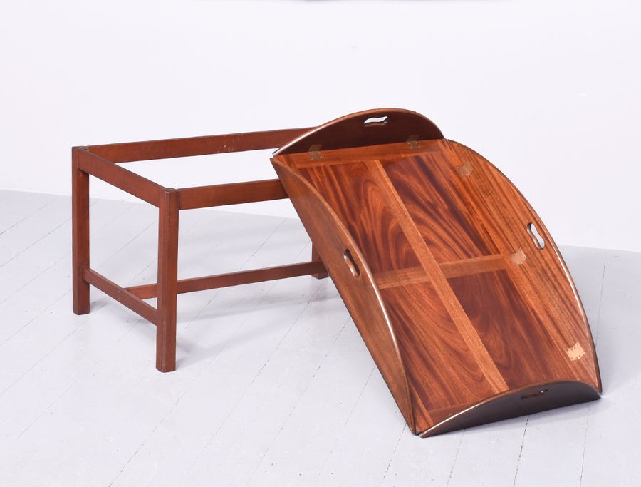 Antique Quality, handmade mahogany Georgian-style butlers tray coffee table with folding sides