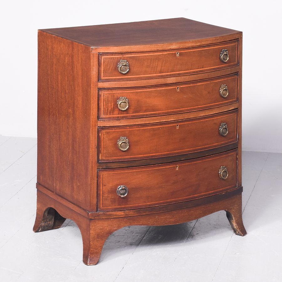 Neat-Sized Georgian Sheraton-Style Bowfront Chest of Drawers of The Edwardian Period