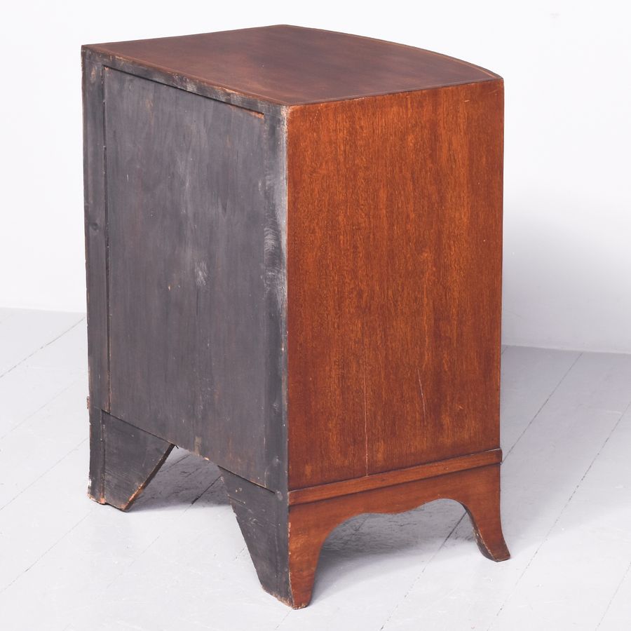 Antique Neat-Sized Georgian Sheraton-Style Bowfront Chest of Drawers of The Edwardian Period