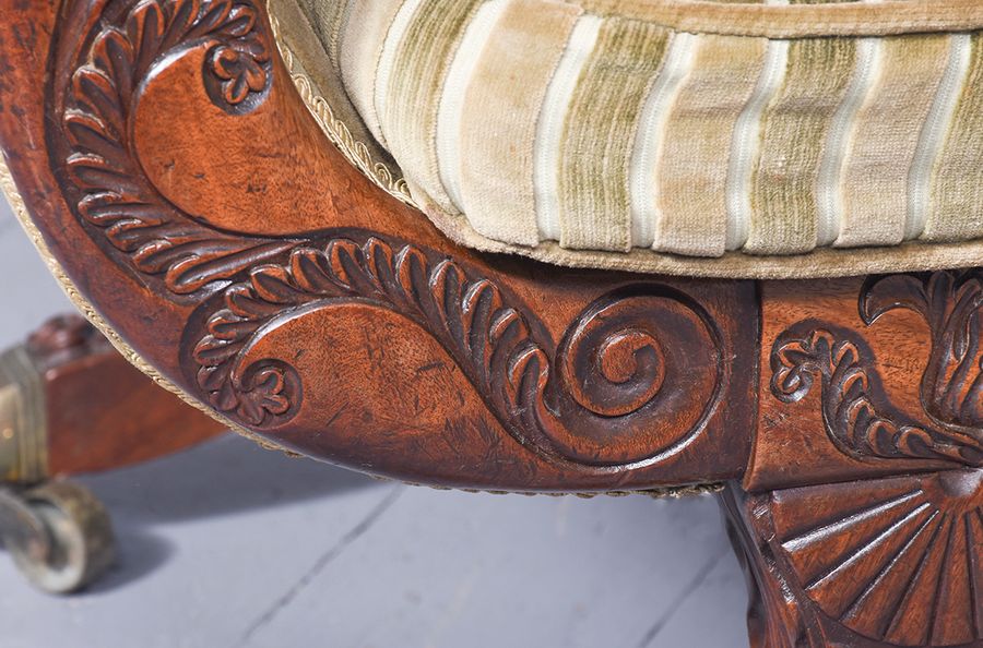 Antique A Top Quality Scottish Regency Mahogany Sofa