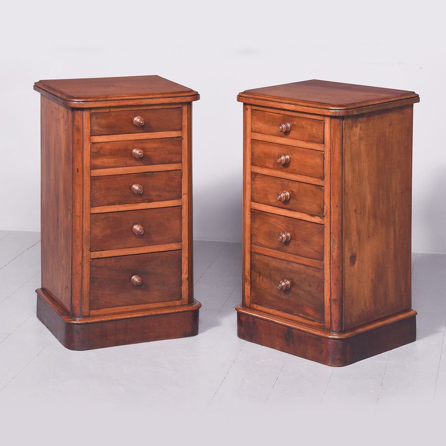 Fine Quality Pair of Victorian Neat Sized Chest of Drawers/Bedside Lockers