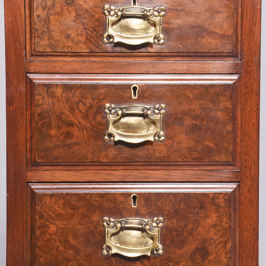 Antique Pair Of Late Victorian Burr Walnut Bedside Lockers