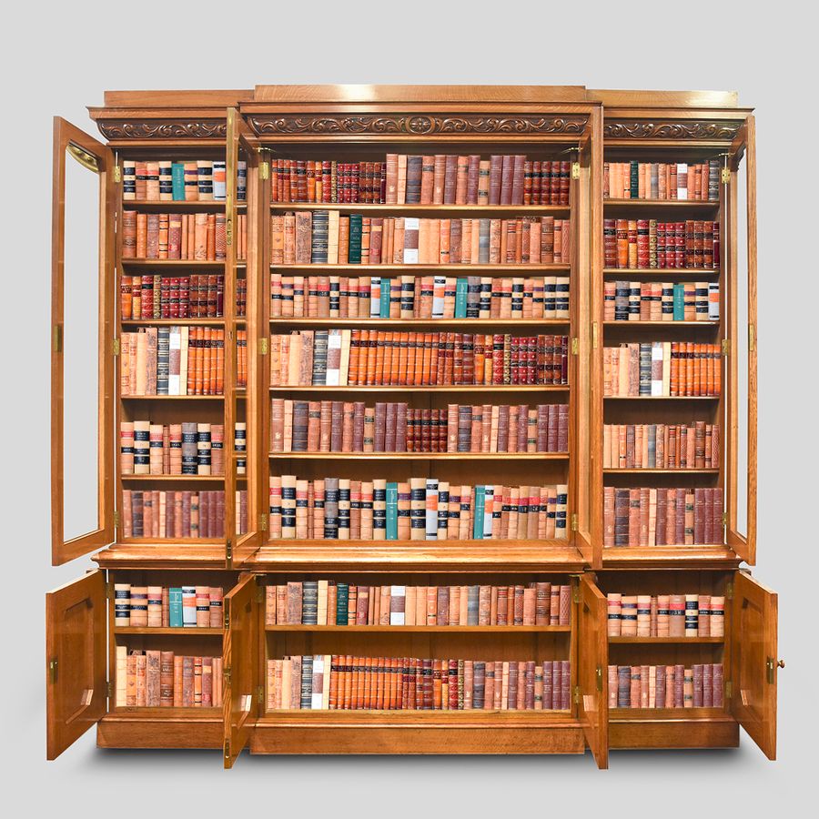 Antique Victorian Quarter-Sawn Oak Bookcase