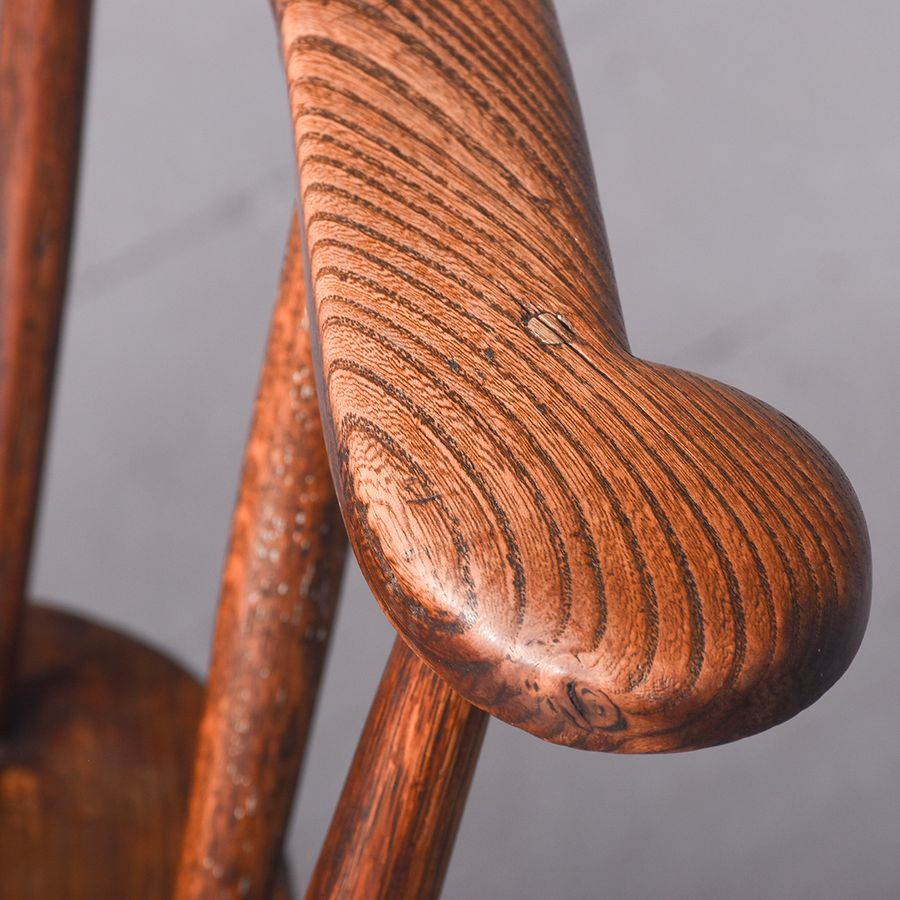 Antique Mid-Victorian Sturdy Elm and Beech Captain’s Chair