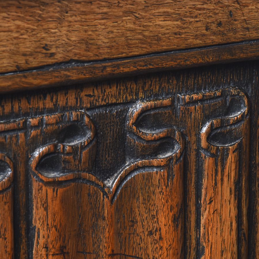 Antique Neat-Sized Jacobean Style Solid Oak Trunk with Mellow Colour and Nice Patina